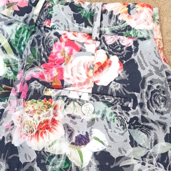 Jaspal Size XS Floral Shorts (approx 8) - Picture 5 of 7